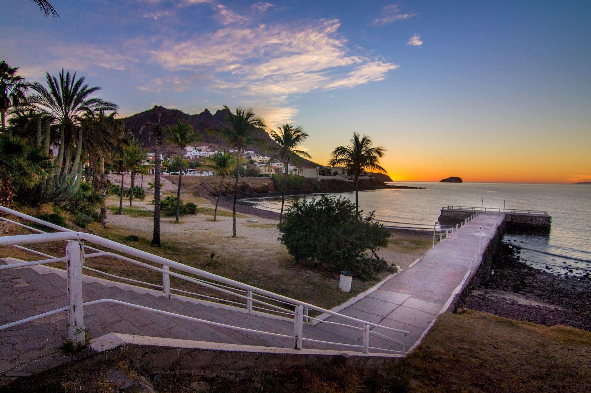 Hotel Playa De Cortes Guaymas Bagian luar foto